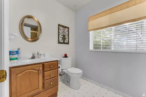Bath - 838 Williams Ct, Millcreek, UT 84107 photo 4 of 4