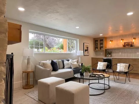 Living - 1860 E Spring Ln S, Holladay, UT 84117 photo 4 of 5