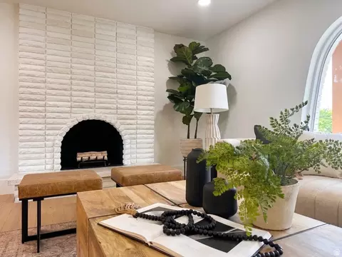 Living - 1860 E Spring Ln S, Holladay, UT 84117 photo 1 of 5