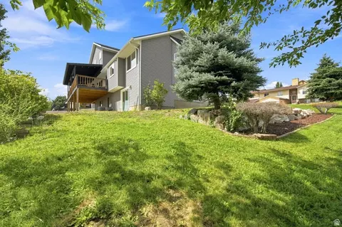 Exterior - 132 E 2050 N, Centerville, UT 84014 photo 8 of 11