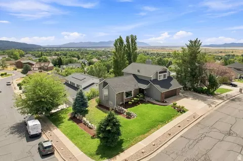 View/Area - 132 E 2050 N, Centerville, UT 84014 photo 4 of 8