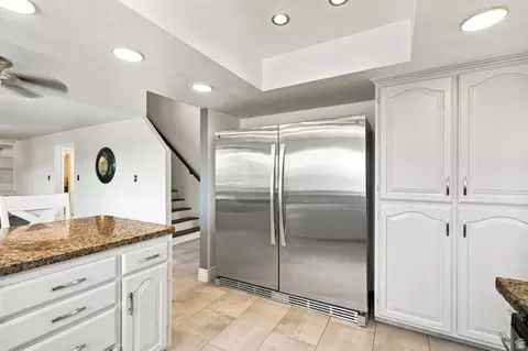 Kitchen - 132 E 2050 N, Centerville, UT 84014 photo 5 of 7