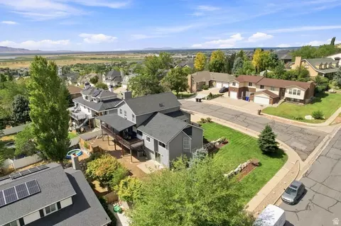 View/Area - 132 E 2050 N, Centerville, UT 84014 photo 5 of 8