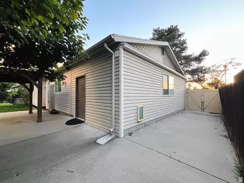 Exterior - 9231 S 1520 Res Res E, Sandy, UT 84092 photo 10 of 15
