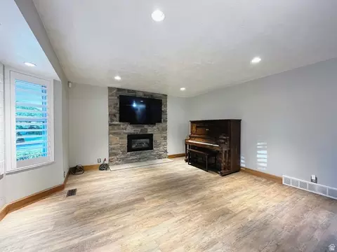 Living - 9231 S 1520 Res Res E, Sandy, UT 84092 photo 5 of 8