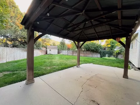 Exterior - 9231 S 1520 Res Res E, Sandy, UT 84092 photo 14 of 15