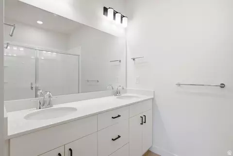 Bath - 717 W Coho Ln S #201-2F, Midvale, UT 84047 photo 1 of 2