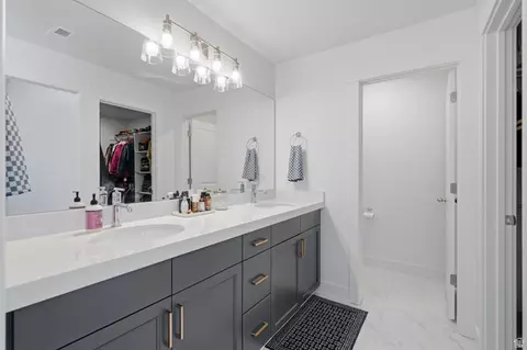Bath - 519 E 720 N, Salem, UT 84653 photo 1 of 7