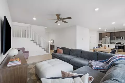 Living - 519 E 720 N, Salem, UT 84653 photo 6 of 8