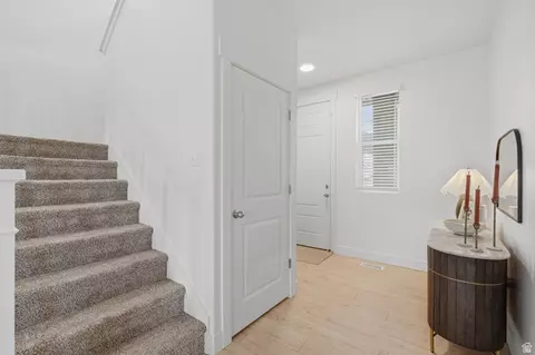 Entry Way - 519 E 720 N, Salem, UT 84653 photo 4 of 10