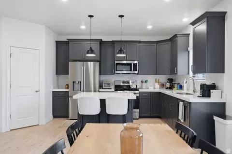 Kitchen - 519 E 720 N, Salem, UT 84653 photo 1 of 4