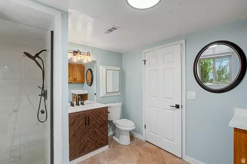 Bath - 1933 E Rua Branco Dr S #107, Sandy, UT 84093 photo 2 of 2