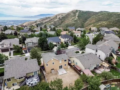 View/Area - 1803 E Walnut Grove Dr S, Draper, UT 84020 photo 6 of 6