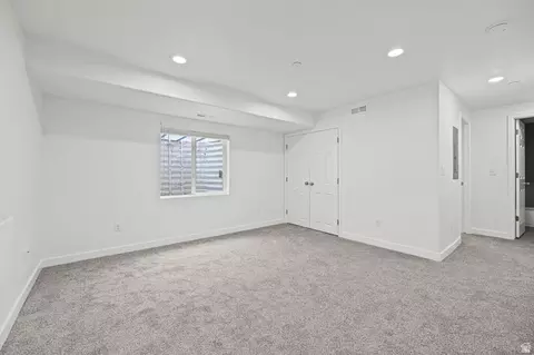 Bedroom - 1803 E Walnut Grove Dr S, Draper, UT 84020 photo 8 of 10