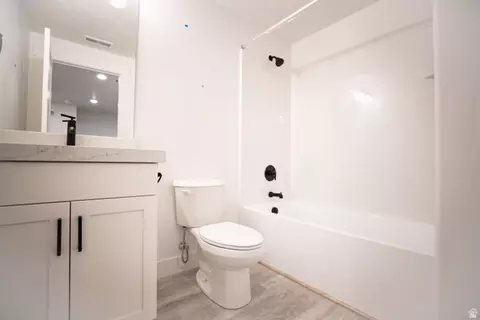 Bath - 1184 E Goldie Lou Ln UNIT EAGLE, Eagle Mountain, UT 84005 photo 3 of 3