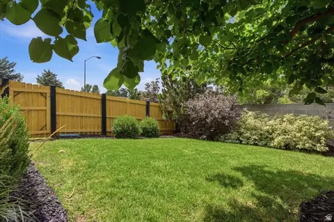 Exterior - 2313 E Rockview Dr S, Sandy, UT 84092 photo 9 of 11