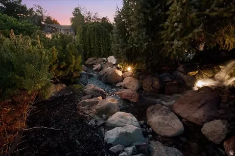 Exterior - 2313 E Rockview Dr S, Sandy, UT 84092 photo 5 of 11