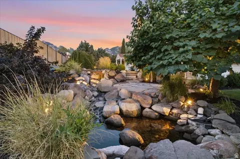 Exterior - 2313 E Rockview Dr S, Sandy, UT 84092 photo 6 of 11