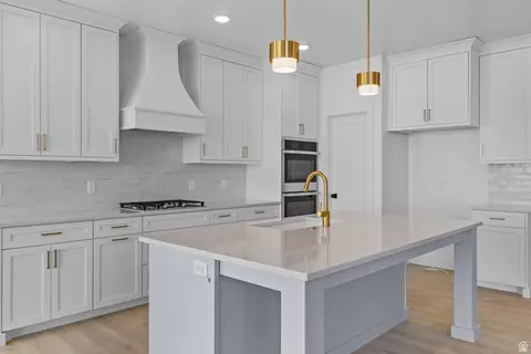 Kitchen - 616 S 125 E, Hyde Park, UT 84318 photo 1 of 3