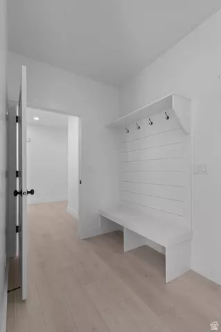 Entry Way - 616 S 125 E, Hyde Park, UT 84318 photo 4 of 7