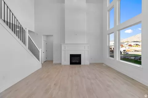 Living - 616 S 125 E, Hyde Park, UT 84318 photo 2 of 3