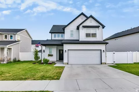 Exterior - 1466 W Creekside Dr, Logan, UT 84321 photo 4 of 8