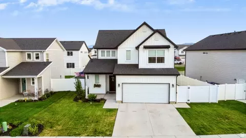 Exterior - 1466 W Creekside Dr, Logan, UT 84321 photo 3 of 8