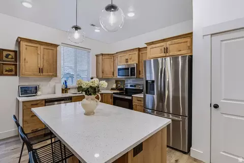 Kitchen - 1466 W Creekside Dr, Logan, UT 84321 photo 3 of 4