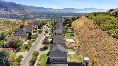 View/Area - 15082 S Eagle Crest Dr, Draper, UT 84020 photo 2 of 8