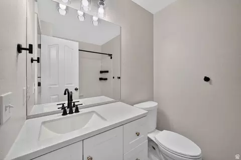 Bath - 15082 S Eagle Crest Dr, Draper, UT 84020 photo 4 of 4