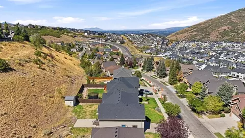 View/Area - 15082 S Eagle Crest Dr, Draper, UT 84020 photo 3 of 8