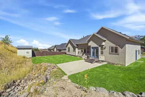 Exterior - 15082 S Eagle Crest Dr, Draper, UT 84020 photo 8 of 9