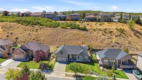 View/Area - 15082 S Eagle Crest Dr, Draper, UT 84020 photo 4 of 8
