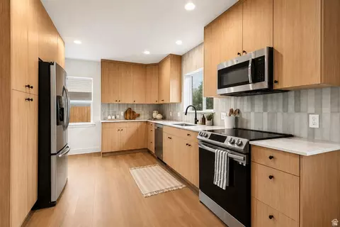 Kitchen - 795 E Baker Dr, Midvale, UT 84047 photo 2 of 3