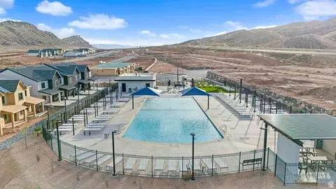 Exterior - 1723 S Viewcrest #3158, Washington, UT 84780 photo 2 of 7