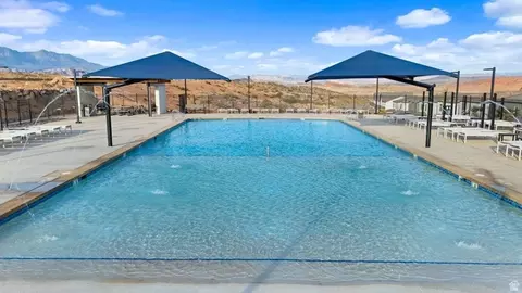 Exterior - 1723 S Viewcrest #3158, Washington, UT 84780 photo 5 of 7