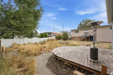 Exterior - 5210 S 900 E, Murray, UT 84117 photo 4 of 8