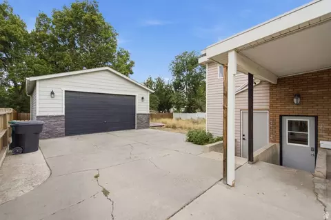 Exterior - 5210 S 900 E, Murray, UT 84117 photo 3 of 8