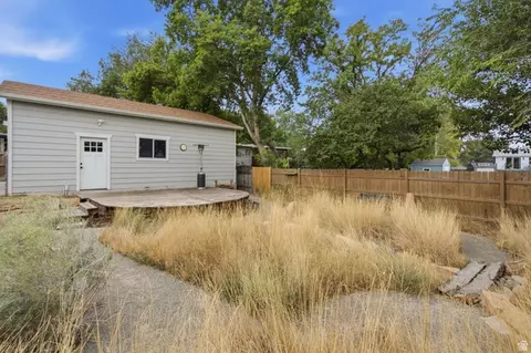 Exterior - 5210 S 900 E, Murray, UT 84117 photo 7 of 8
