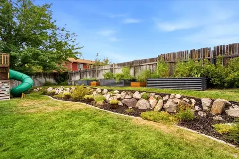 Exterior - 4036 W 5700 S, Roy, UT 84067 photo 8 of 10