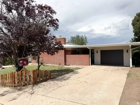2588 W 4900 S, Roy, UT 84067