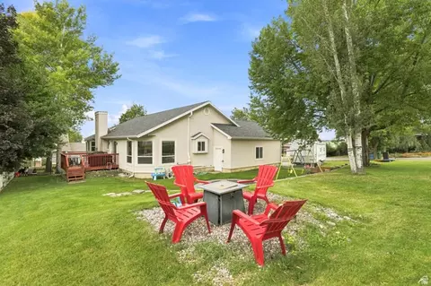 Exterior - 356 E 570 N, Hyde Park, UT 84318 photo 4 of 6