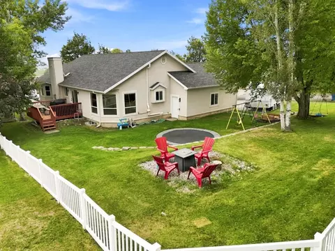 Exterior - 356 E 570 N, Hyde Park, UT 84318 photo 3 of 6