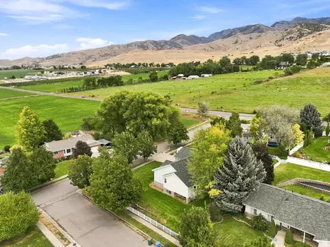 View/Area - 356 E 570 N, Hyde Park, UT 84318 photo 3 of 6