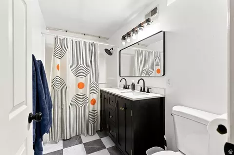 Bath - 356 E 570 N, Hyde Park, UT 84318 photo 3 of 3