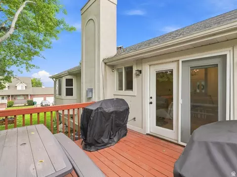 Exterior - 356 E 570 N, Hyde Park, UT 84318 photo 4 of 8