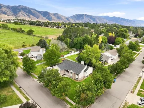 View/Area - 356 E 570 N, Hyde Park, UT 84318 photo 5 of 6