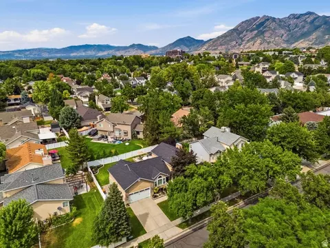 View/Area - 1101 E Old Dairy Rd, Sandy, UT 84094 photo 2 of 5