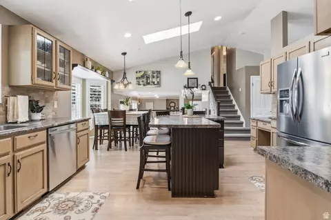 Kitchen - 1101 E Old Dairy Rd, Sandy, UT 84094 photo 5 of 5