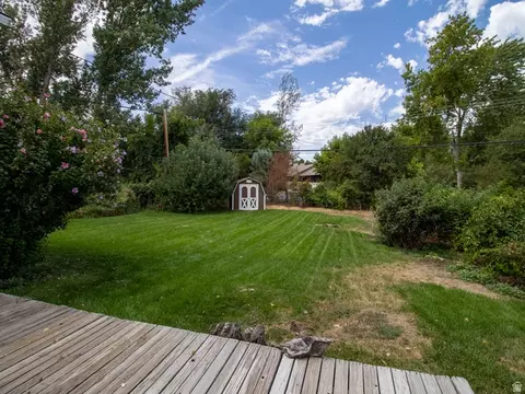 Exterior - 6192 S Vinecrest Dr E, Murray, UT 84121 photo 5 of 5